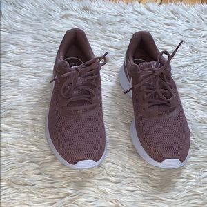 Beautiful Mauve colored Nike Tanjun